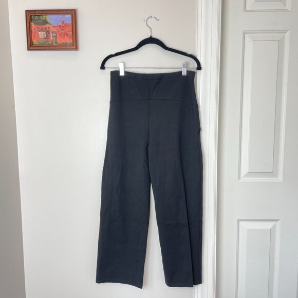 Black Maternity Trouser Pants - Over-the-belly with stretch - ankle length - Picture 3 of 14